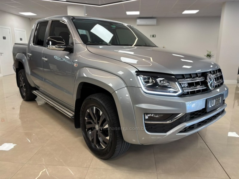 AMAROK 3.0 V6 TDI HIGHLINE CD DIESEL 4MOTION AUTOMÁTICO - 2023 - CARLOS BARBOSA