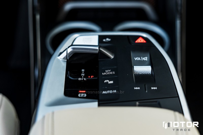 X1 2.0 SDRIVE20I X-LINE PLUS 16V TURBO 4P AUTOMÁTICO - 2023 - PORTO ALEGRE