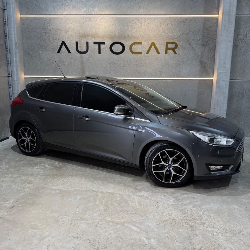focus 2.0 titanium plus hatch 16v flex 4p auto 2016 caxias do sul