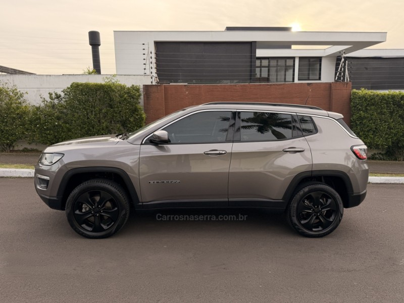 COMPASS 2.0 LONGITUDE TD350 TURBO DIESEL 4X4 4P AUTOMÁTICO - 2017 - SãO LEOPOLDO
