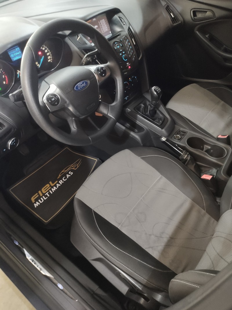 FOCUS 1.6 S 16V FLEX 4P MANUAL - 2014 - VALE REAL
