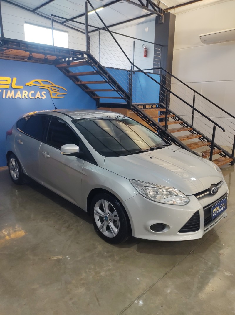 FOCUS 1.6 S 16V FLEX 4P MANUAL - 2014 - VALE REAL