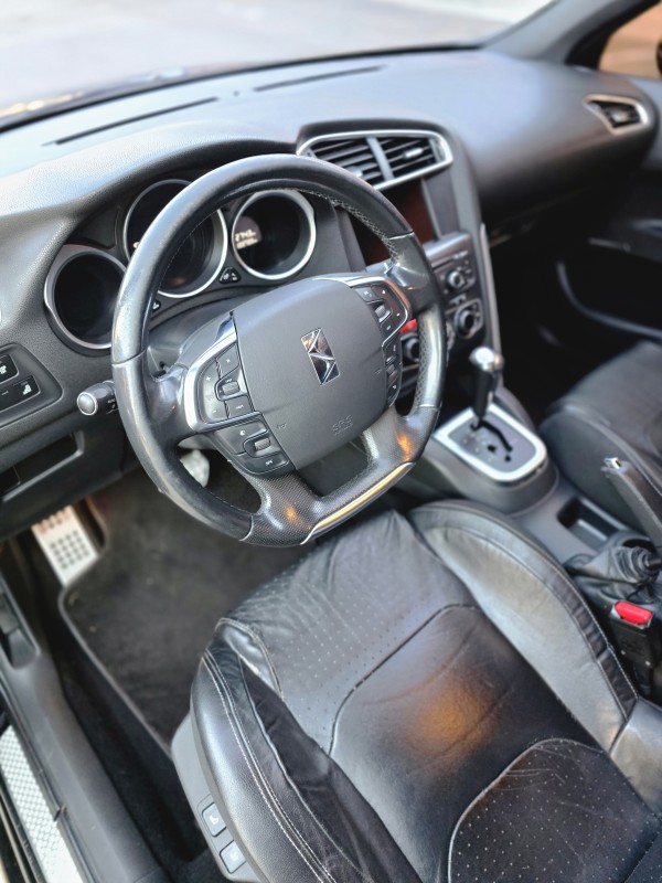 DS4 1.6 THP CHIC 165 16V TURBO GASOLINA 4P AUTOMÁTICO - 2013 - FLORES DA CUNHA