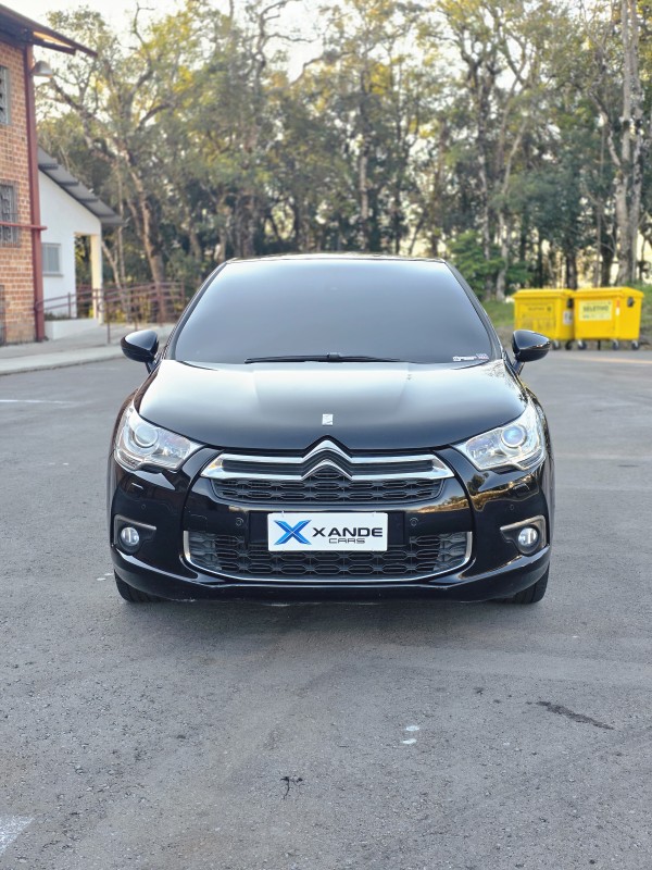 DS4 1.6 THP CHIC 165 16V TURBO GASOLINA 4P AUTOMÁTICO - 2013 - FLORES DA CUNHA