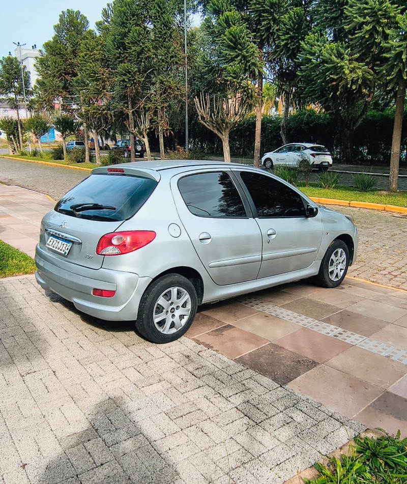 207 1.4 XR 8V FLEX 4P MANUAL - 2012 - FARROUPILHA