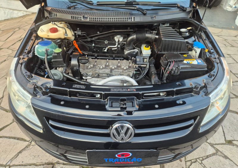 VOYAGE 1.6 MI TREND 8V FLEX 4P MANUAL - 2013 - CAXIAS DO SUL