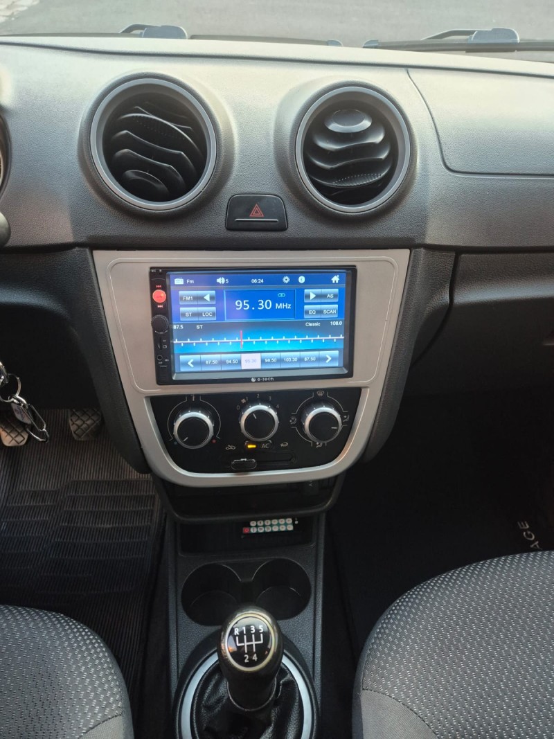 VOYAGE 1.6 MI TREND 8V FLEX 4P MANUAL - 2013 - CAXIAS DO SUL