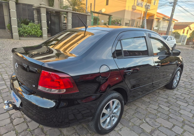 VOYAGE 1.6 MI TREND 8V FLEX 4P MANUAL - 2013 - CAXIAS DO SUL