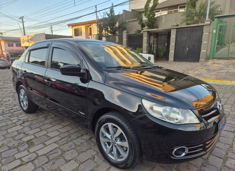 VOYAGE 1.6 MI TREND 8V FLEX 4P MANUAL - 2013 - CAXIAS DO SUL