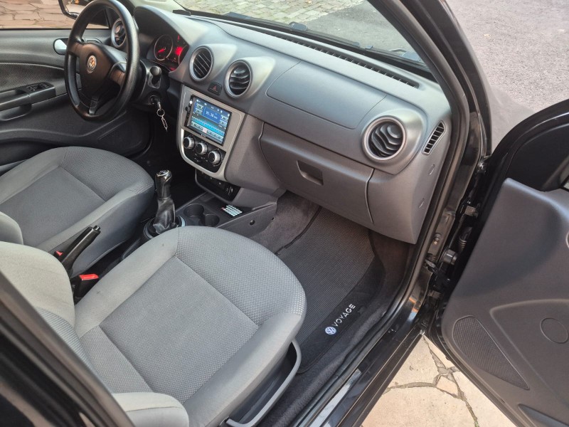 VOYAGE 1.6 MI TREND 8V FLEX 4P MANUAL - 2013 - CAXIAS DO SUL