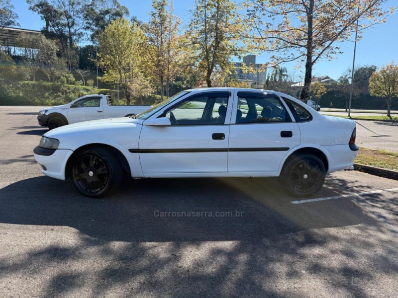 VECTRA 2.2 MPFI GLS 8V GASOLINA 4P MANUAL - 1999 - BENTO GONçALVES