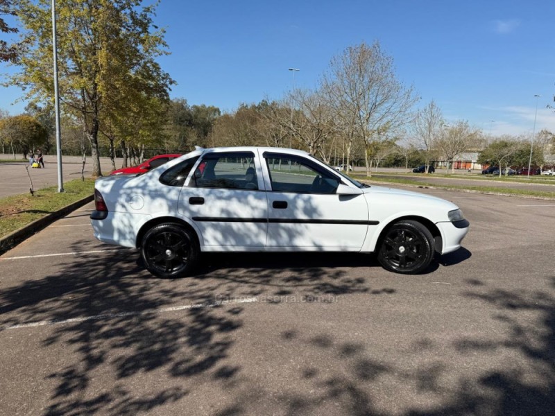 VECTRA 2.2 MPFI GLS 8V GASOLINA 4P MANUAL - 1999 - BENTO GONçALVES