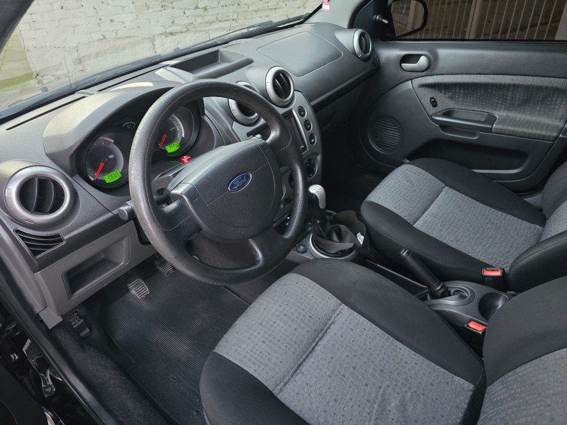 FIESTA 1.6 MPI CLASS SEDAN 8V FLEX 4P MANUAL - 2013 - FARROUPILHA
