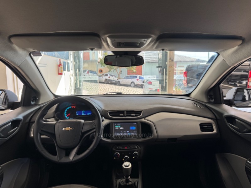ONIX 1.0 LT 8V FLEX 4P MANUAL - 2015 - FLORES DA CUNHA