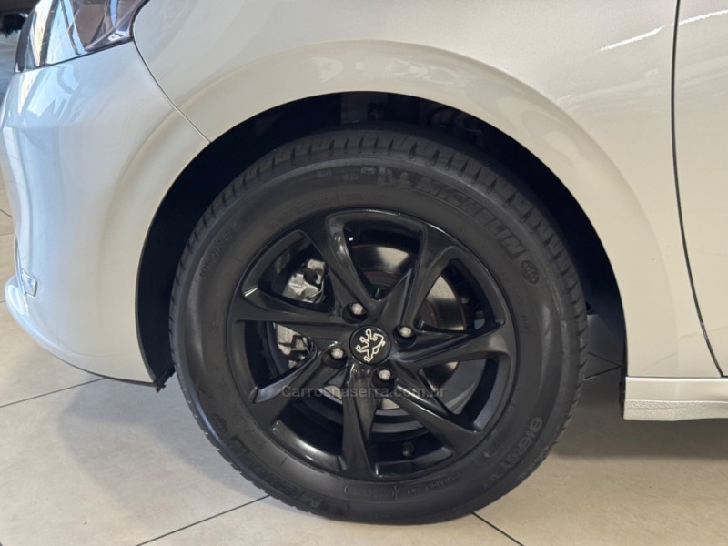 208 1.5 ALLURE 8V FLEX 4P MANUAL - 2014 - FLORES DA CUNHA