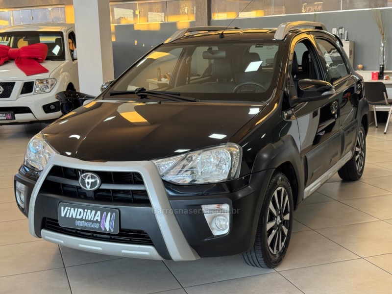 ETIOS CROSS 1.5 16V FLEX 4P MANUAL - 2015 - FLORES DA CUNHA
