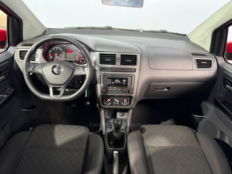 FOX 1.0 MI TRENDLINE 8V FLEX 4P MANUAL - 2016 - VACARIA