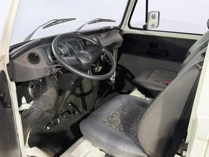KOMBI 1.4 MI FURGÃO 8V FLEX 3P MANUAL - 2014 - VACARIA