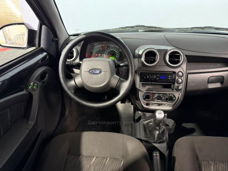 KA 1.0 MPI CLASS 8V FLEX 2P MANUAL - 2011 - VACARIA
