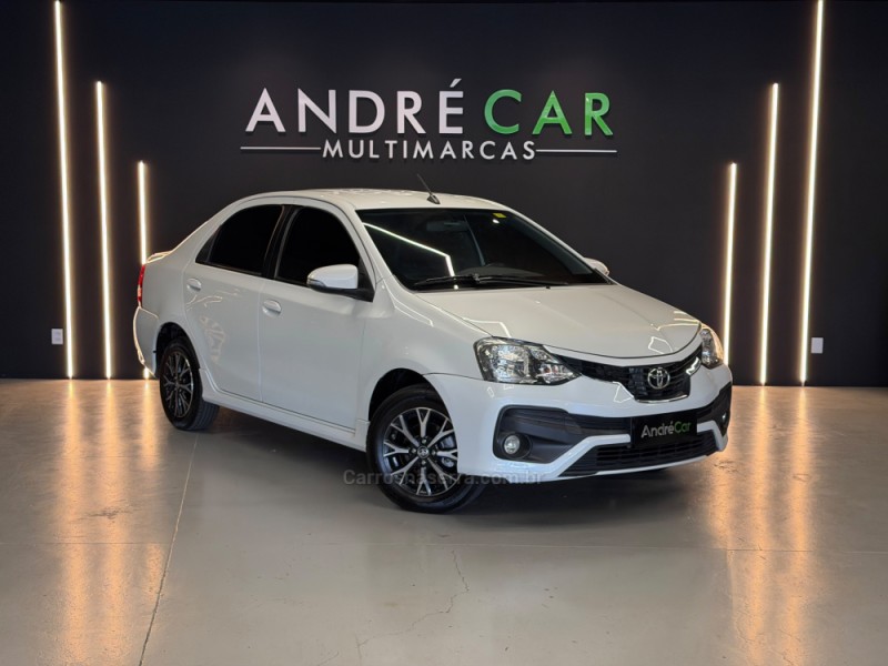 ETIOS 1.5 PLATINUM SEDAN 16V FLEX 4P AUTOMÁTICO