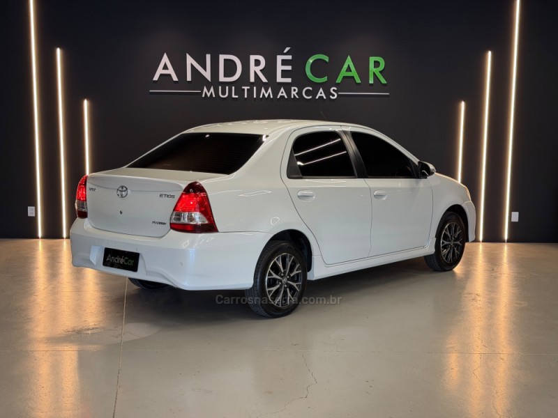 ETIOS 1.5 PLATINUM SEDAN 16V FLEX 4P AUTOMÁTICO - 2018 - ESTâNCIA VELHA