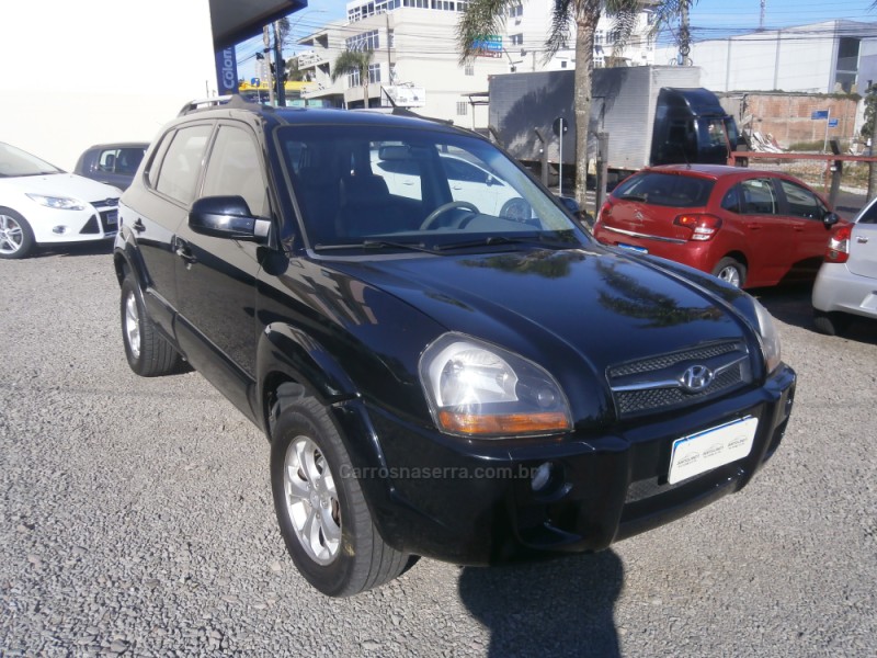 TUCSON 2.0 MPFI GLS 16V 143CV 2WD GASOLINA 4P AUTOMÁTICO - 2010 - FARROUPILHA