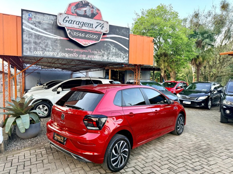 POLO 1.0	200 TSI HIGHLINE AUTOMÁTICO  - 2023 - TRêS COROAS