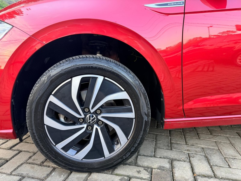 POLO 1.0	200 TSI HIGHLINE AUTOMÁTICO  - 2023 - TRêS COROAS