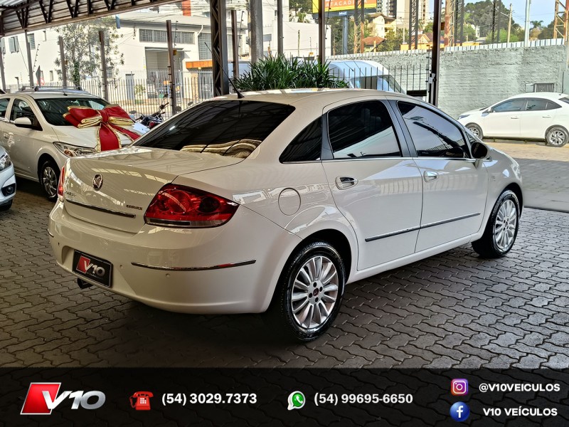 LINEA 1.8 ESSENCE 16V FLEX 4P AUTOMATIZADO - 2013 - CAXIAS DO SUL