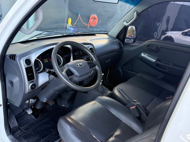 BONGO 2.5 K-2500 4X2 CS TURBO DIESEL 2P MANUAL - 2016 - CAXIAS DO SUL