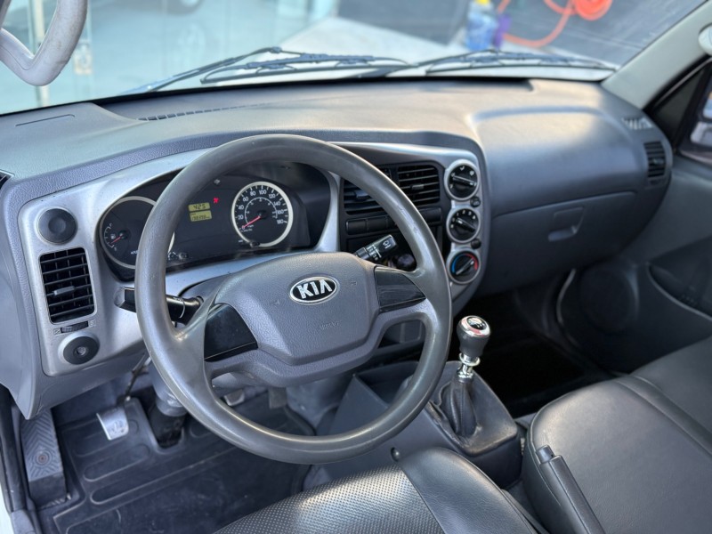 BONGO 2.5 K-2500 4X2 CS TURBO DIESEL 2P MANUAL - 2016 - CAXIAS DO SUL