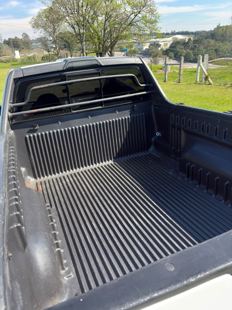 MONTANA 1.4 MPFI LS CS 8V FLEX 2P MANUAL - 2014 - FARROUPILHA