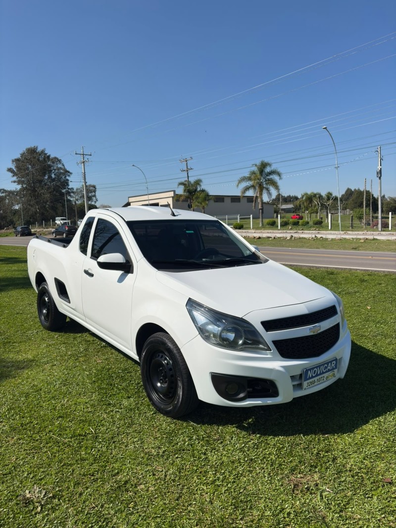 montana 1.4 mpfi ls cs 8v flex 2p manual 2014 farroupilha