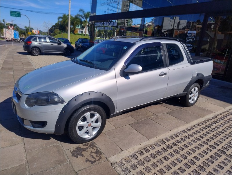 strada 1.6 mpi trekking cd 16v flex 2p manual 2013 caxias do sul