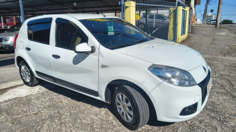 SANDERO 1.0 EXPRESSION 16V FLEX 4P MANUAL - 2013 - CAXIAS DO SUL
