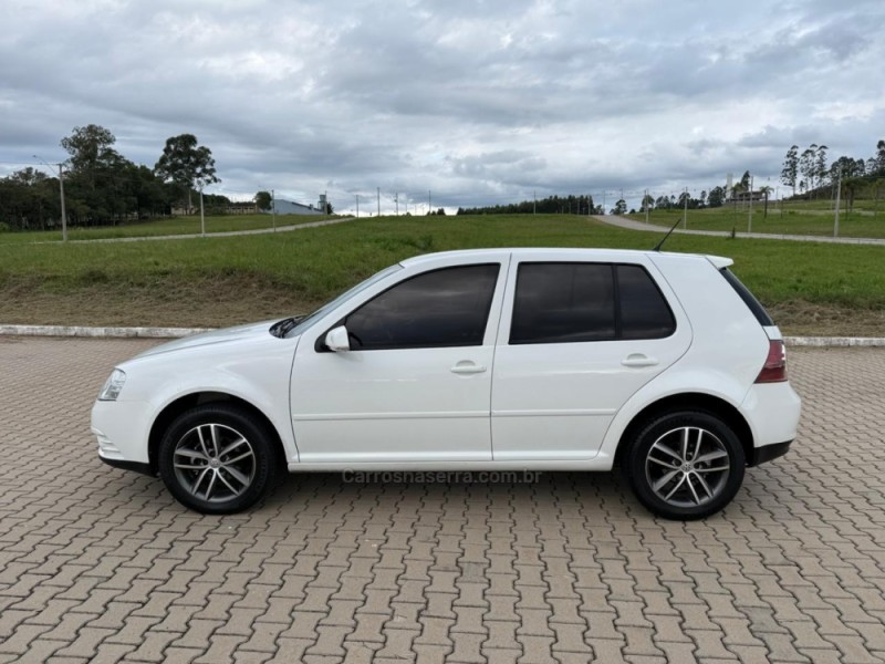 GOLF 1.6 MI 8V GASOLINA 4P MANUAL - 2010 - IVOTI