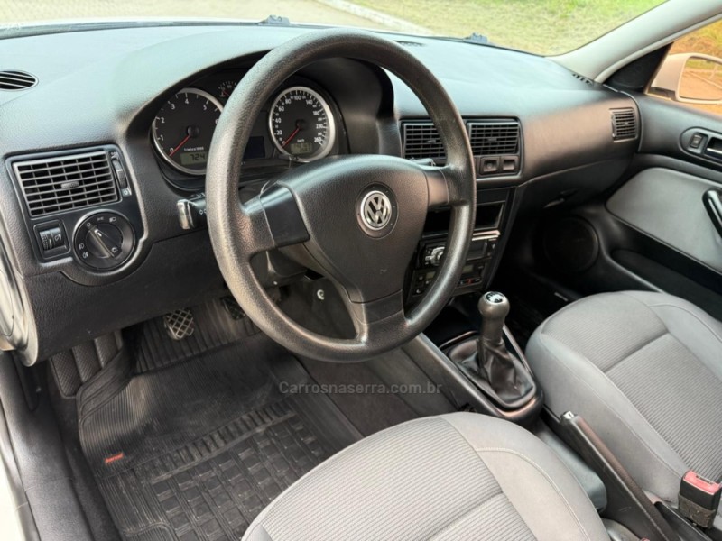GOLF 1.6 MI 8V GASOLINA 4P MANUAL - 2010 - IVOTI
