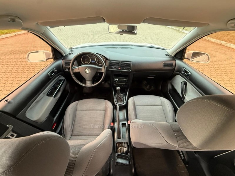 GOLF 1.6 MI 8V GASOLINA 4P MANUAL - 2010 - IVOTI
