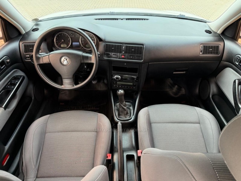 GOLF 1.6 MI 8V GASOLINA 4P MANUAL - 2010 - IVOTI