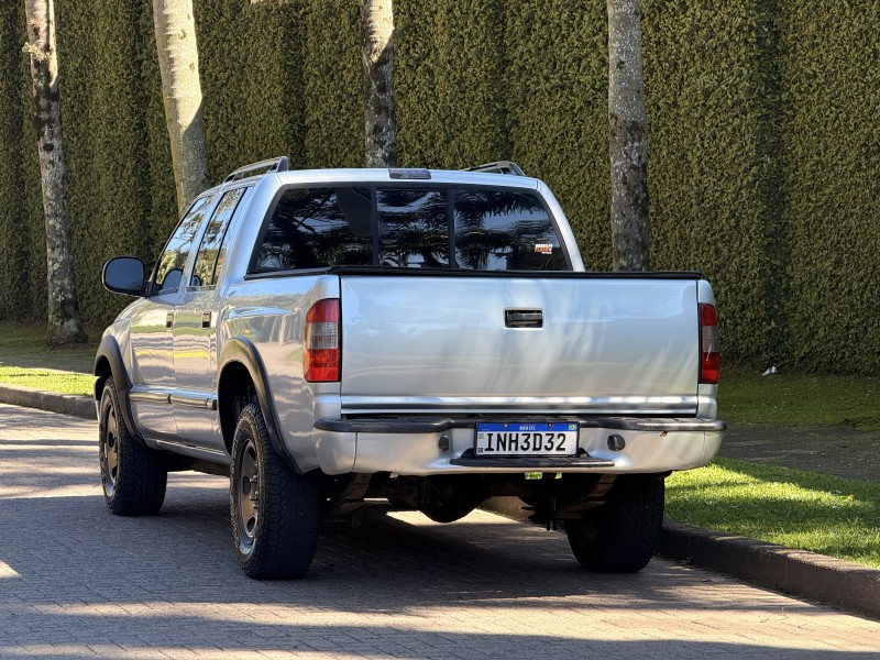 S10 2.4 ADVANTAGE 4X2 CD 8V FLEX 4P MANUAL - 2007 - CAXIAS DO SUL