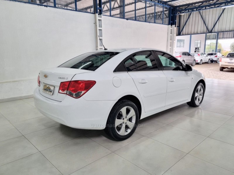 CRUZE 1.8 LT 16V FLEX 4P AUTOMÁTICO - 2013 - VACARIA