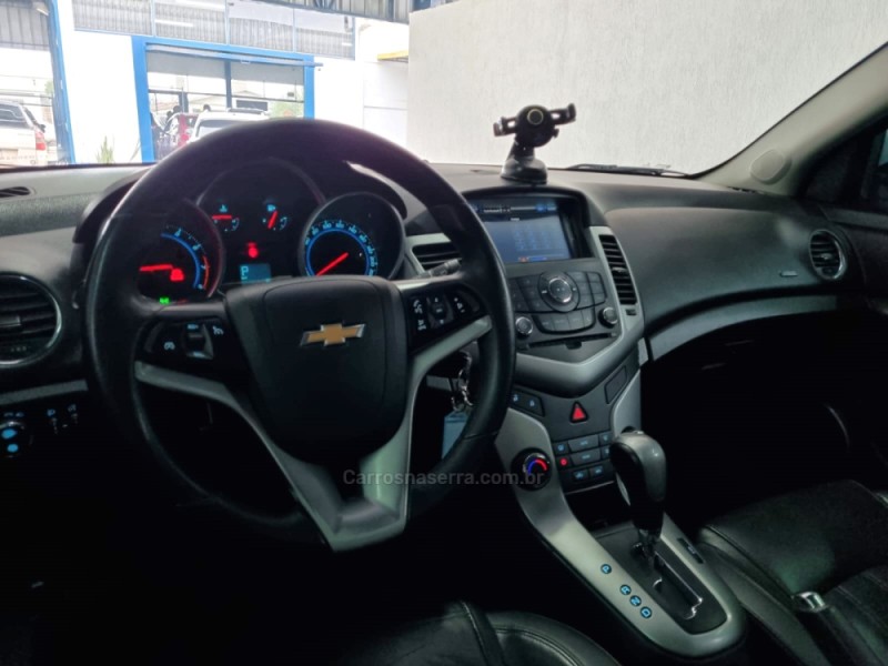 CRUZE 1.8 LT 16V FLEX 4P AUTOMÁTICO - 2013 - VACARIA