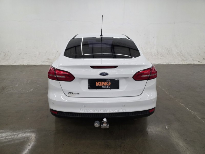 FOCUS 1.6 SE SEDAN 16V FLEX 4P AUTOMÁTICO - 2016 - CAXIAS DO SUL