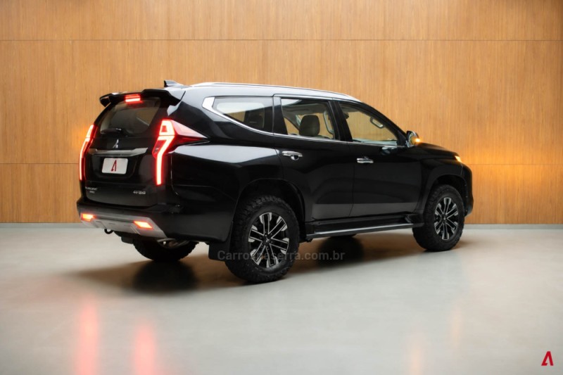PAJERO SPORT 2.4 HPE 4X4 DIESEL 4P AUTOMÁTICA - 2021 - GARIBALDI