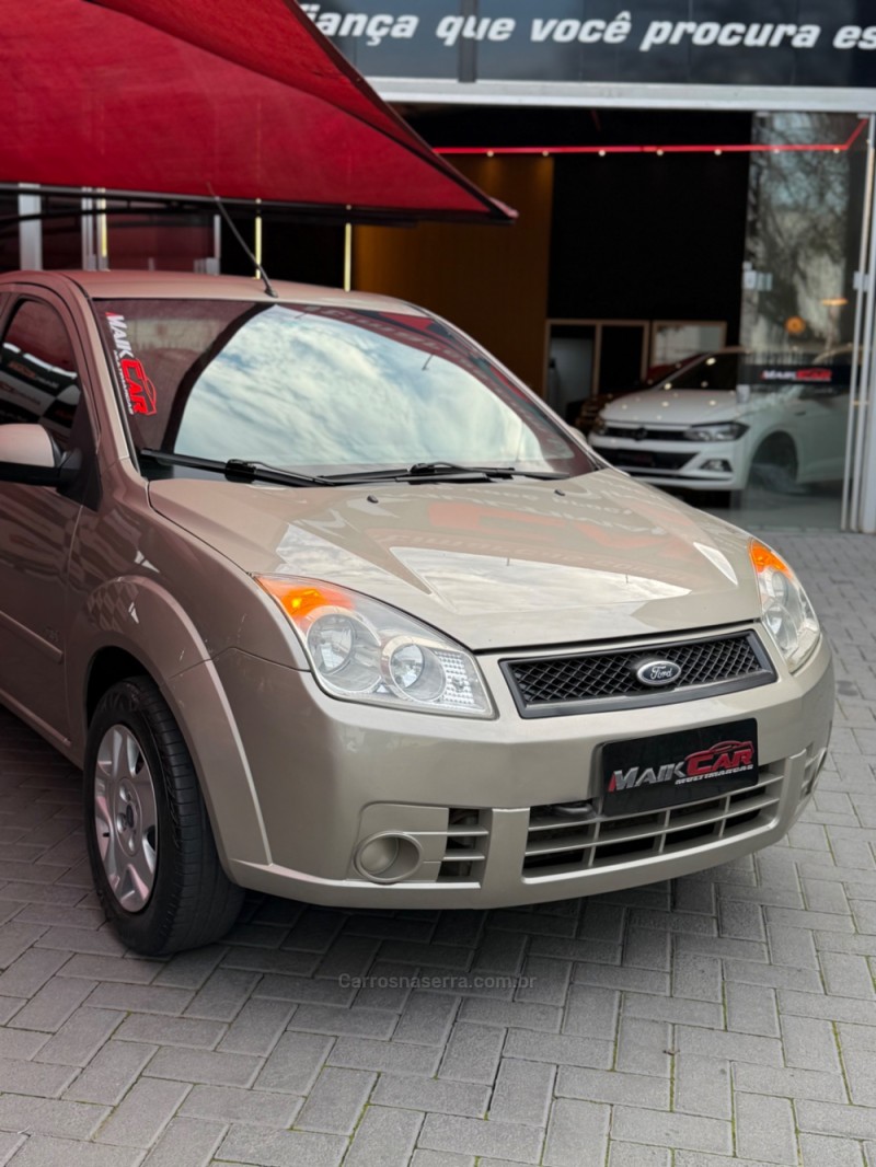 FIESTA 1.6 MPI CLASS SEDAN 8V FLEX 4P MANUAL - 2009 - ESTâNCIA VELHA
