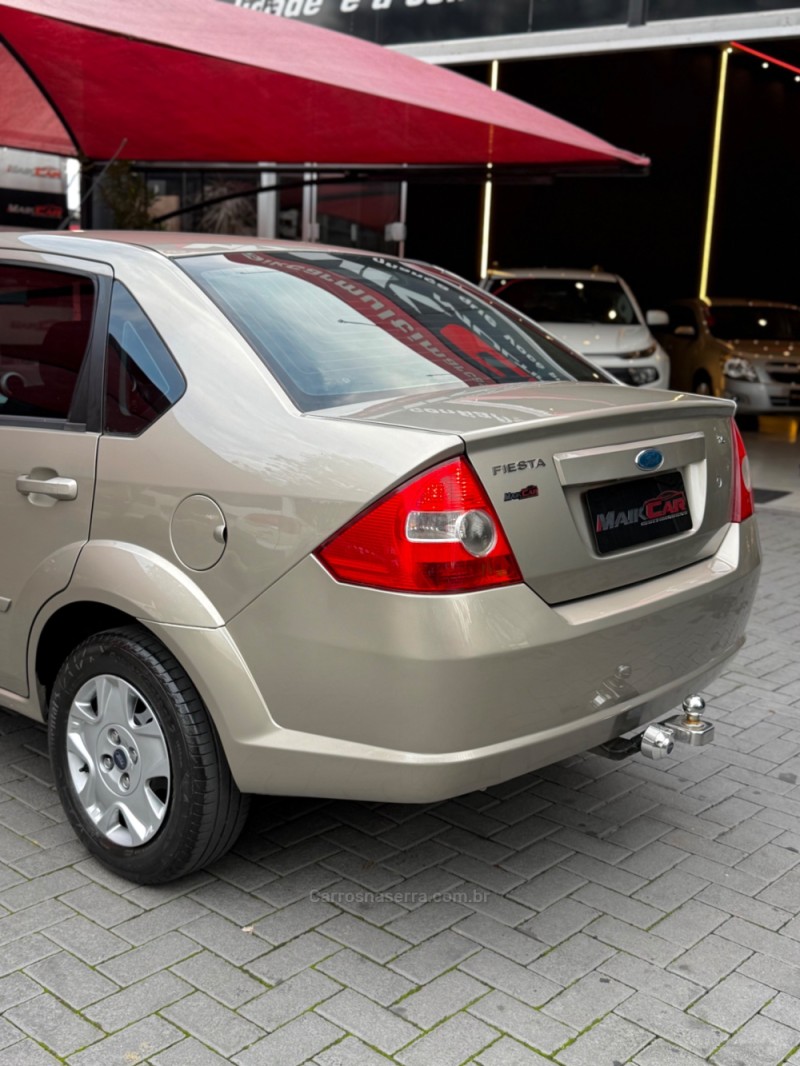 FIESTA 1.6 MPI CLASS SEDAN 8V FLEX 4P MANUAL - 2009 - ESTâNCIA VELHA