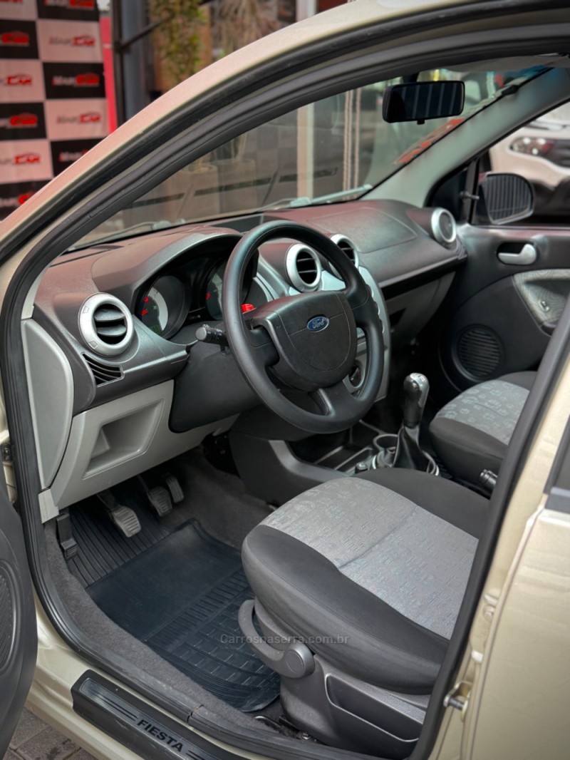 FIESTA 1.6 MPI CLASS SEDAN 8V FLEX 4P MANUAL - 2009 - ESTâNCIA VELHA