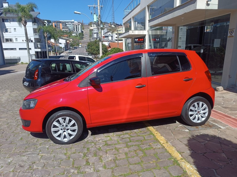 FOX 1.0 MI 8V FLEX 4P MANUAL - 2014 - FLORES DA CUNHA