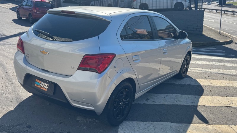 ONIX 1.0 LT 8V FLEX 4P MANUAL - 2019 - CAXIAS DO SUL