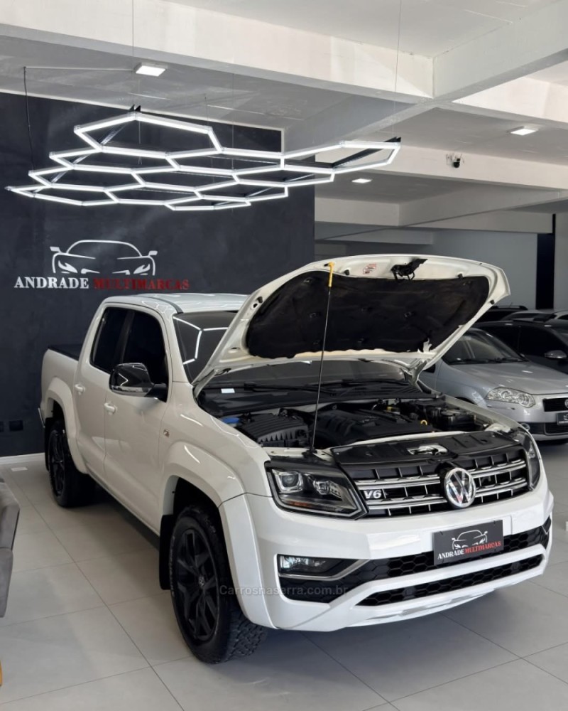 AMAROK 3.0 V6 TDI HIGHLINE CD DIESEL 4MOTION AUTOMÁTICO - 2018 - CAXIAS DO SUL